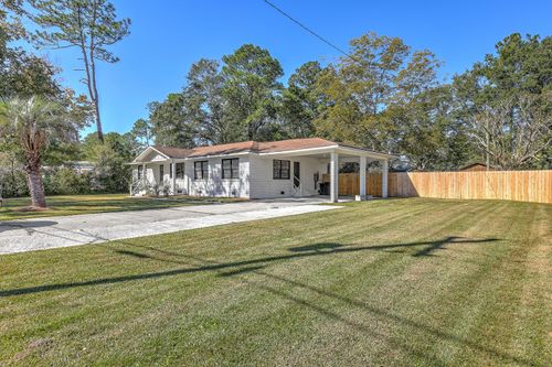 702 N Palmetto St, Summerville, SC, 29483-6219 | Card Image
