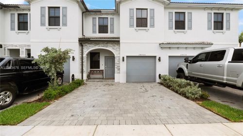 28626 Sw 131st Ct, Homestead, FL, 33033-7558 | Card Image