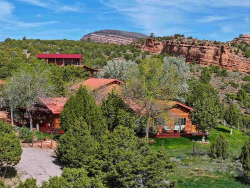 30 Cactus Rd, Lander, WY, 82520-9711 | Card Image