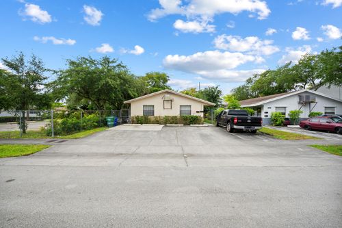 1-2-2840 Nw 13th Ct, Fort Lauderdale, FL, 33311-5234 | Card Image