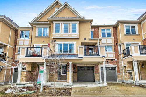64 Ayers Cres, Scarborough, ON, M1L0J4 | Card Image