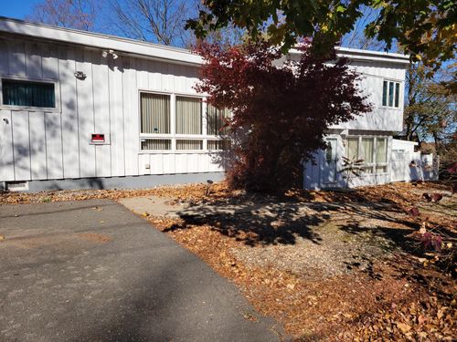 281 South Rd, Farmington, CT, 06032-2616 | Card Image