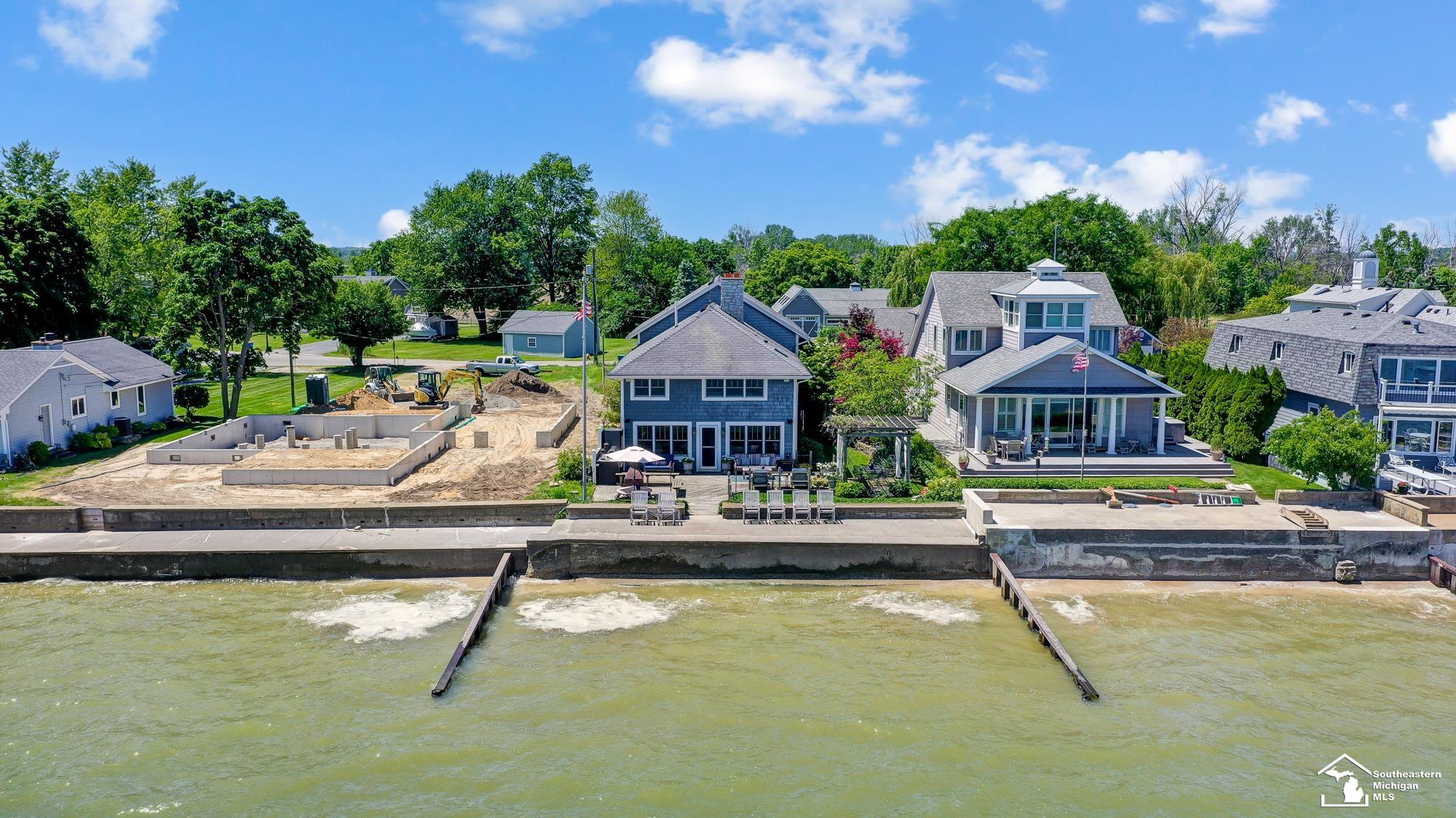 Lakeshore Dr, LA Salle, MI 48145