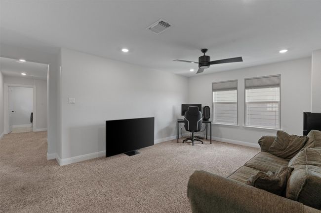 Upstairs loft | Image 18