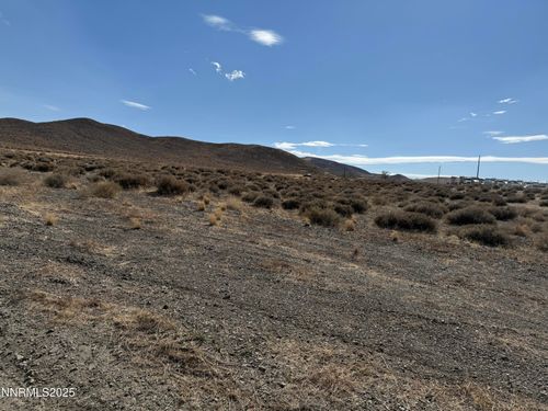 5770 Mc Guire Ave, Silver Springs, NV, 89429 | Card Image