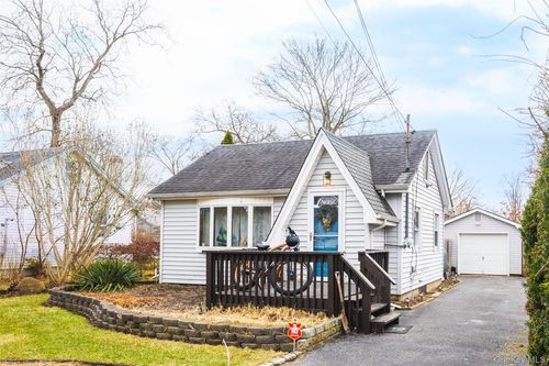 278 Elm Rd W, Mastic Beach, NY, 11951-5321 | Card Image