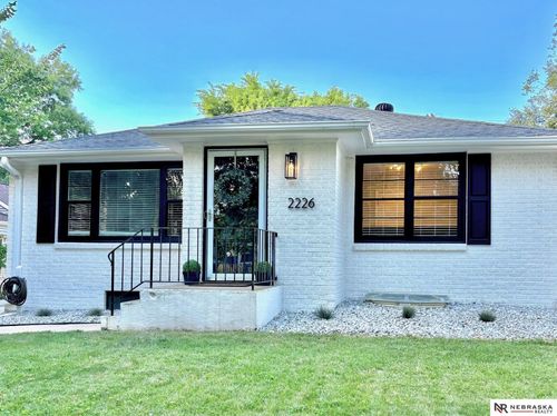 2226 Smith St, Lincoln, NE, 68502-3938 | Card Image