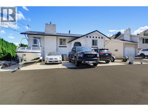 15 Kelso Cres, Kamloops, BC, V2C5A1 | Card Image
