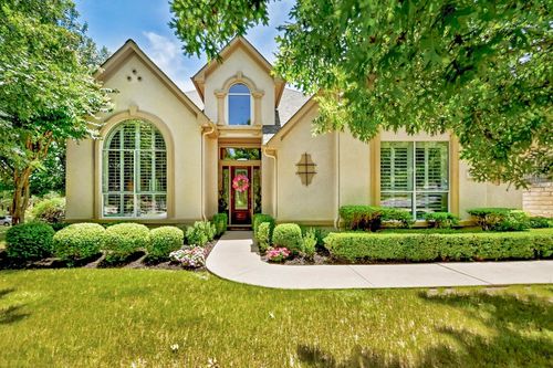 111 Whitley Dr, Austin, TX, 78738-6562 | Card Image