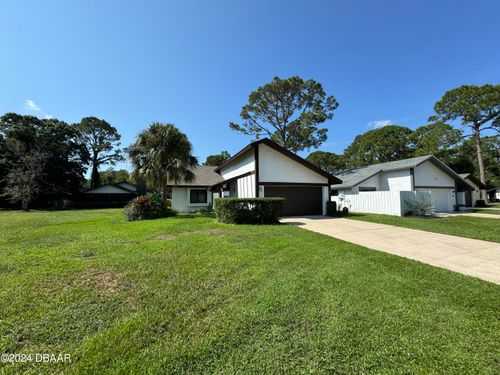 100 Sea Island Cir, Daytona Beach, FL, 32114-1126 | Card Image