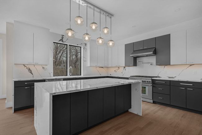 6 Back Shore Pl, House other with 6 bedrooms, 7 bathrooms and 5 parking in Gloucester MA | Image 11