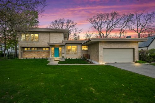 87 Ravinoaks Ln, Highland Park, IL, 60035-4117 | Card Image