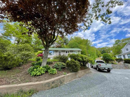 38 Dartmouth Rd, Bedford, NS, B4A2L2 | Card Image