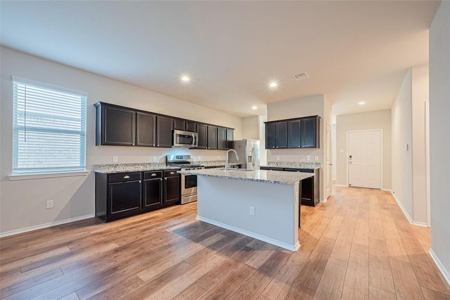 Kitchen | Image 19