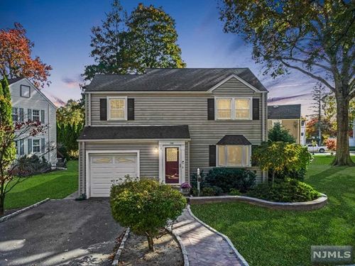 1 Clover Lane, Verona, NJ, 07044 | Card Image