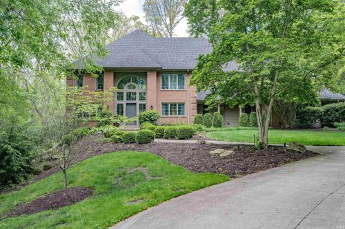 7811 Glacier Creek Dr 92, Roanoke, IN, 46783-9200 | Card Image