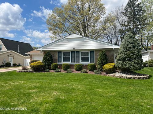 32 Idlewild Ln, Aberdeen, NJ, 07747-1506 | Card Image