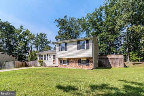 2402 Oakwood Ct, BRYANS ROAD, MD, 20616-3247 | Card Image