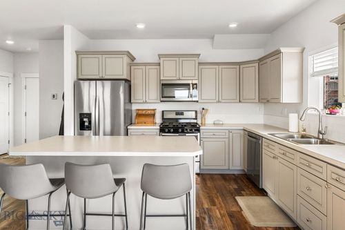 352 Pond Lily Dr, Bozeman, MT, 59718-8803 | Card Image