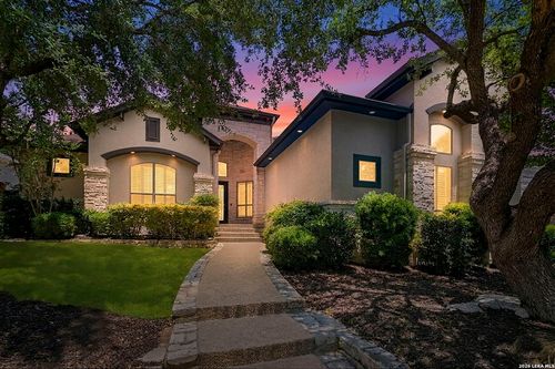 1911 Far Niente, San Antonio, TX, 78258-4516 | Card Image