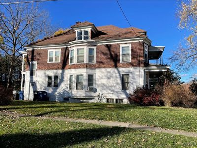 326 Roberts Avenue, Home with 4 bedrooms, 2 bathrooms and null parking in Syracuse NY | Image 3