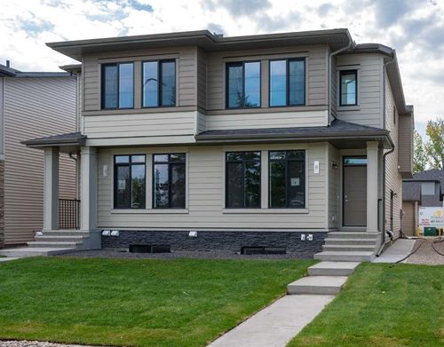 8 Alderwood Close Se, Calgary, AB, T2H1T3 | Card Image