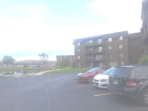 a305-840 Elder Rd, Homewood, IL, 60430-2567 | Card Image