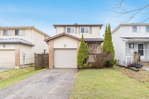 18 Argyle Road, Barrie, ON, L4N6P9 | Card Image