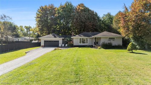 20019 Drake Rd, Strongsville, OH, 44149-6837 | Card Image