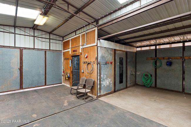 Main Barn Washing Station | Image 89