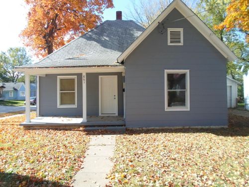 861 S Missouri Ave, Springfield, MO, 65806-2833 | Card Image
