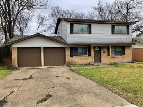 924 Irene Dr, Mesquite, TX, 75149-3233 | Card Image