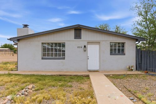 604 Nowicki Lane Sw, Albuquerque, NM, 87105 | Card Image