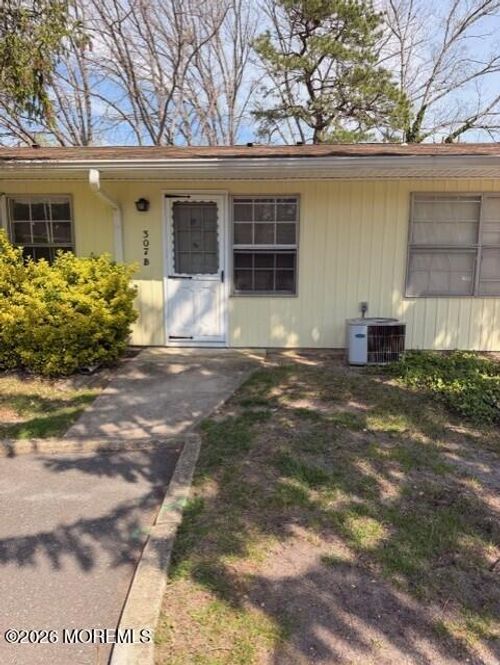 b-307 W Malvern Court, Lakewood, NJ, 08701 | Card Image