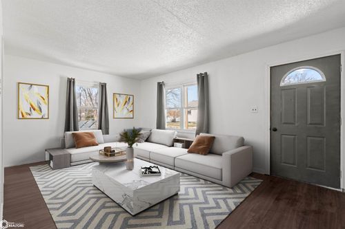 923 Park Avenue, Burlington, IA, 52601 | Card Image