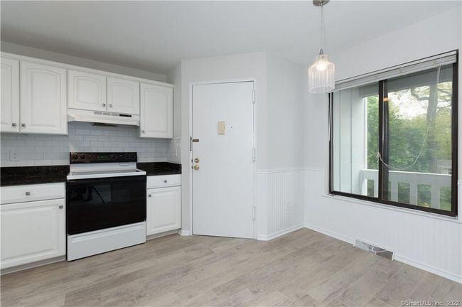 21 - 21 Hills Ln, Condo with 2 bedrooms, 2 bathrooms and null parking in Westport CT | Image 11
