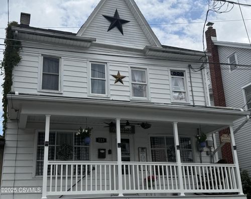 223 N Vine St, SHAMOKIN, PA, 17872-5535 | Card Image