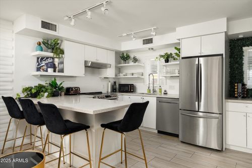 20-7601 E 2nd St, Scottsdale, AZ, 85251-5742 | Card Image