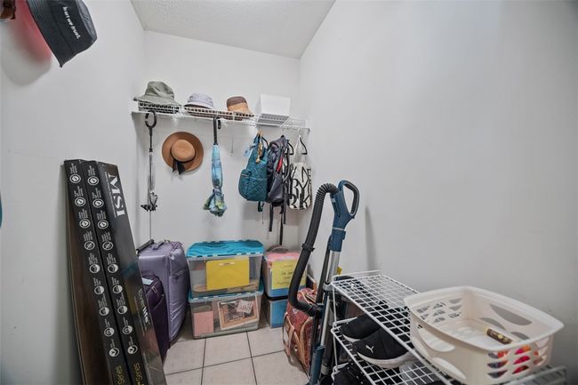 Welcome inside to this bright entry thanks to transom window above. | Image 41