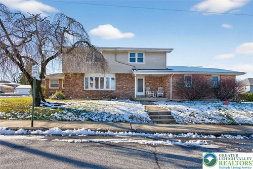 1900 Hokendauqua Ave, NORTHAMPTON, PA, 18067-1342 | Card Image