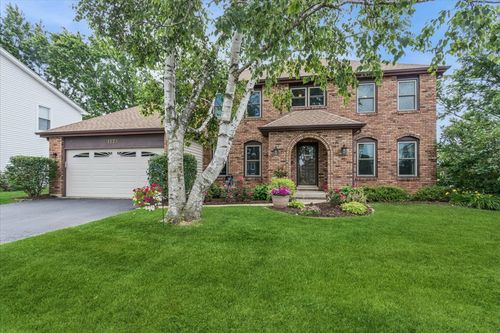 1573 Clemson Dr, Naperville, IL, 60565-1657 | Card Image