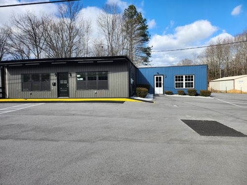 430 E Broad St, Smithville, TN, 37166-1815 | Card Image