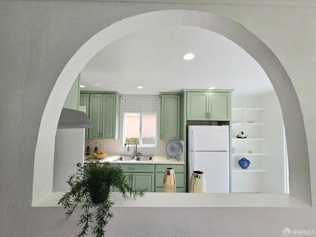 21235 Kahlert St, House other with 3 bedrooms, 2 bathrooms and 1 parking in Castro Valley CA | Image 9