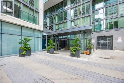 2609-33 Lombard St, Toronto, ON, M5C3H8 | Card Image