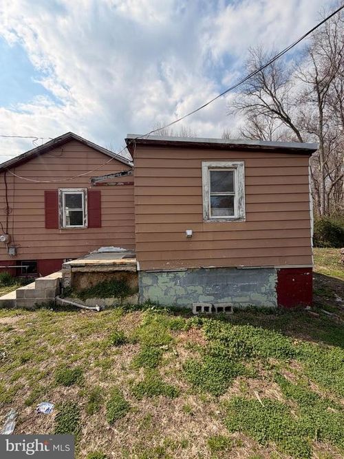 301 Main St, NEWPORT, NJ, 08345-2137 | Card Image