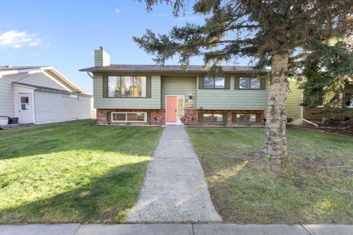 27 Deercrest Close Se, Calgary, AB, T2J5S2 | Card Image