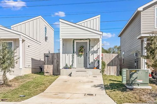 7184 Elm Cv, San Antonio, TX, 78244-2396 | Card Image