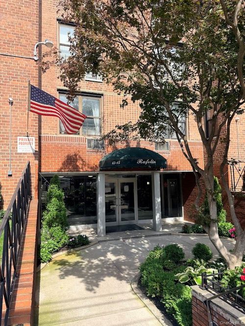 6r-65-15 38th Ave, Woodside, NY, 11377-2907 | Card Image