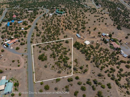 166 W Grandview Rd, Capitan, NM, 88316-5042 | Card Image