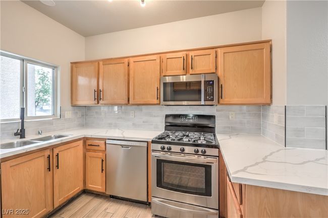 UNIT-104 - 2109 Echo Bay St, Condo with 3 bedrooms, 2 bathrooms and null parking in Las Vegas NV | Image 11